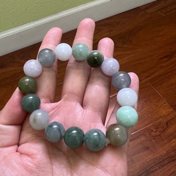 Jade bracelets - Picture 3 of 4